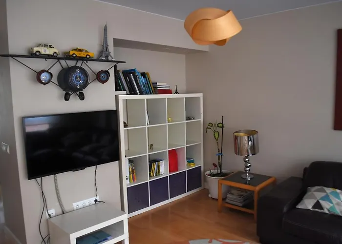 Pisazo Reformado En El Centro Con Garaje Privado * 桑坦德