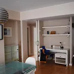 Pisazo Reformado En El Centro Con Garaje Privado * Santander