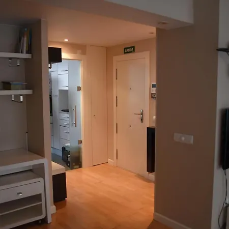 Pisazo Reformado En El Centro Con Garaje Privado Appartamento Santander